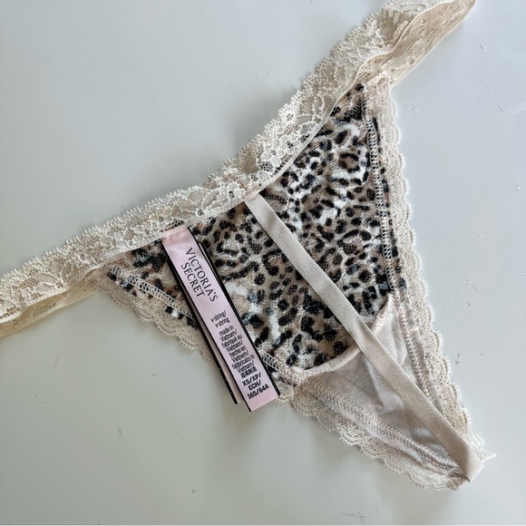 VICTORIA’S SECRET cheetah print lace thong - Picture 2 of 3